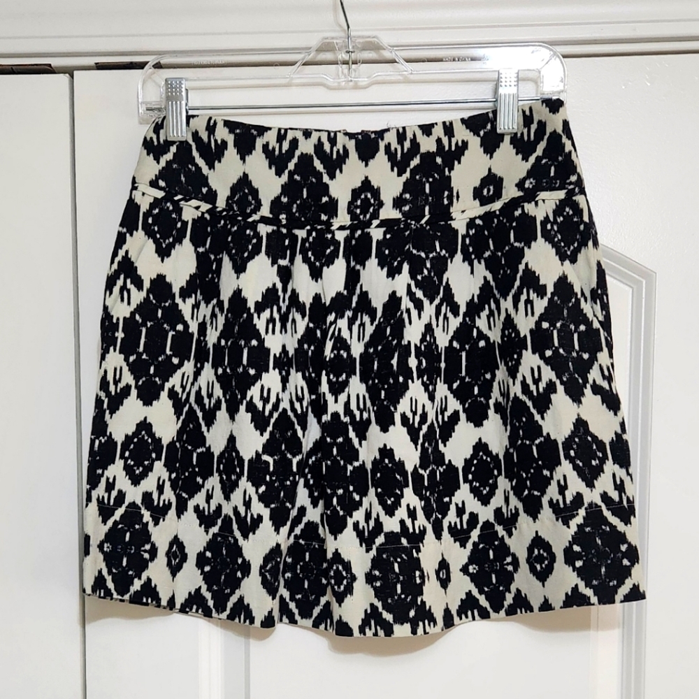 LOFT Linen Blend Aztec Design Whimsical Skirt Black/Cream Size 00